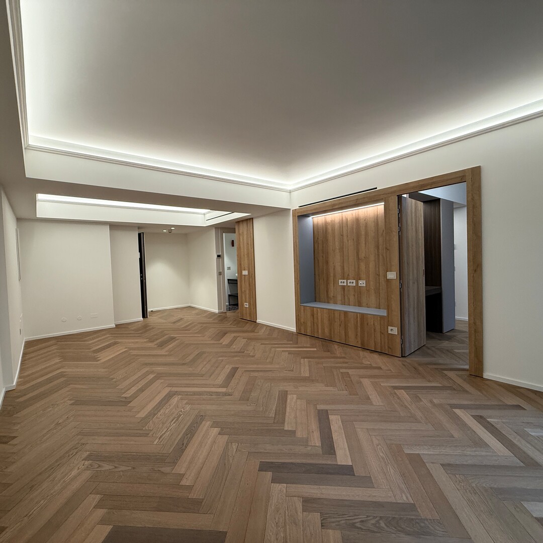 La Condamine - 3 pièces rénové avec parking et à usage mixte - Appartements à vendre à Monaco