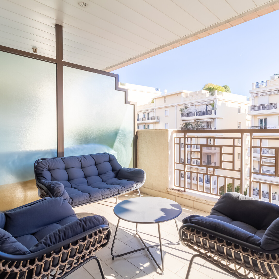 Charmant 2 pièces avec loggia et parking double - Appartements à vendre à Monaco