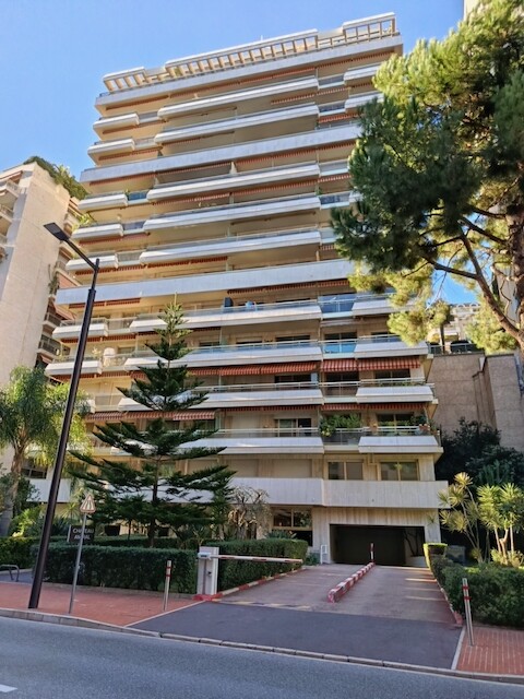 Le Château Amiral - Boulevard d'Italie / Boulevard du Larvotto - Appartements à vendre à Monaco