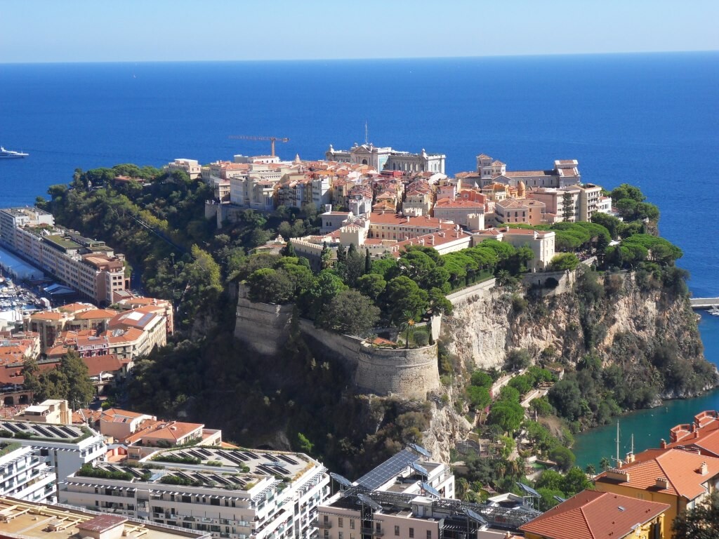 MONACO VILLE - Rue Comte Félix Gastaldi - Appartements à vendre à Monaco