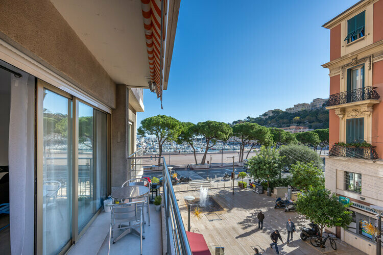 CONDAMINE / RUE PRINCESSE CAROLINE / 3 PIECES USAGE MIXTE - Appartements à vendre à Monaco