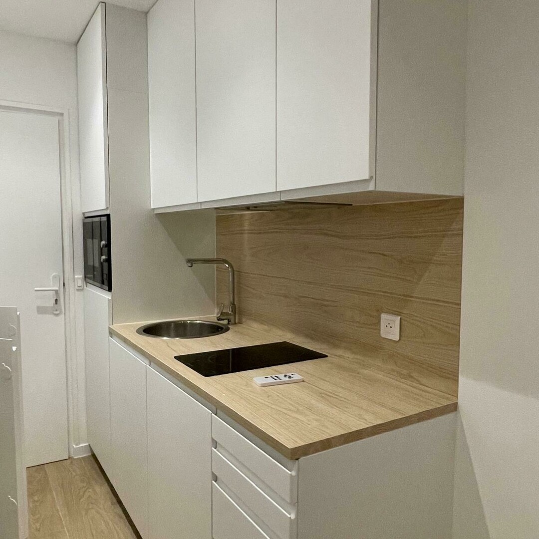 LAROUSSE / CHAMBRE DE SERVICE / RENOVEE - Appartements à vendre à Monaco