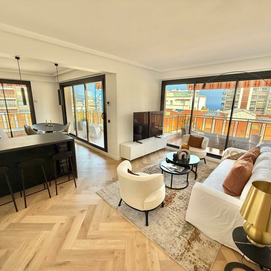 MONTE CARLO / 3 PIECES / RENOVATION COMPLETE - Appartements à vendre à Monaco
