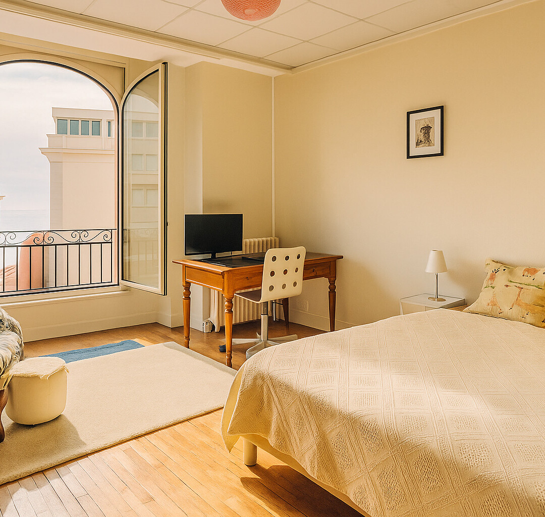 Appartement 3 pièce à rénover avec potentiel - Appartements à vendre à Monaco