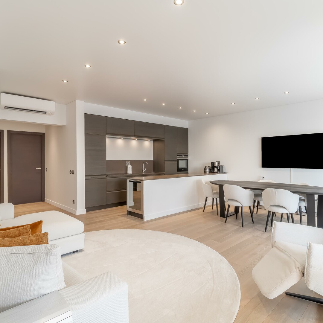 Beau 4 pièces entièrement rénové et meublé - Appartements à vendre à Monaco