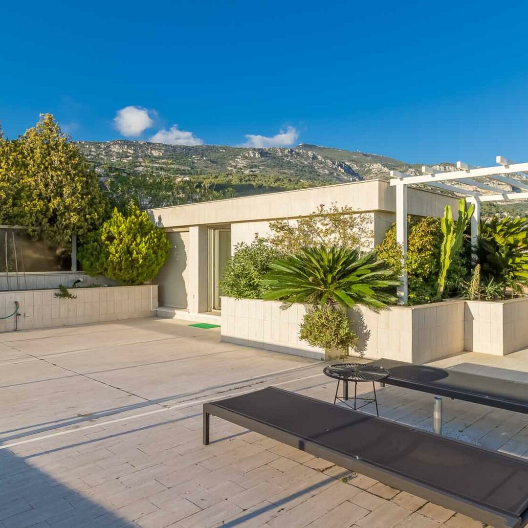 Triplex avec roof - 3 pièces au Jardin Exotique - Appartements à vendre à Monaco