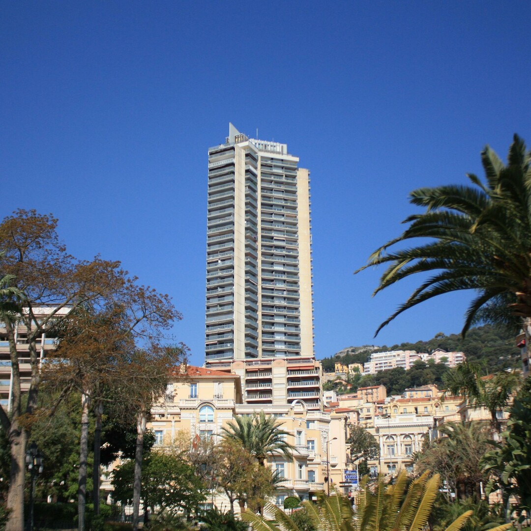RARE, A VENDRE CAVE AU MILLEFIORI - Appartements à vendre à Monaco