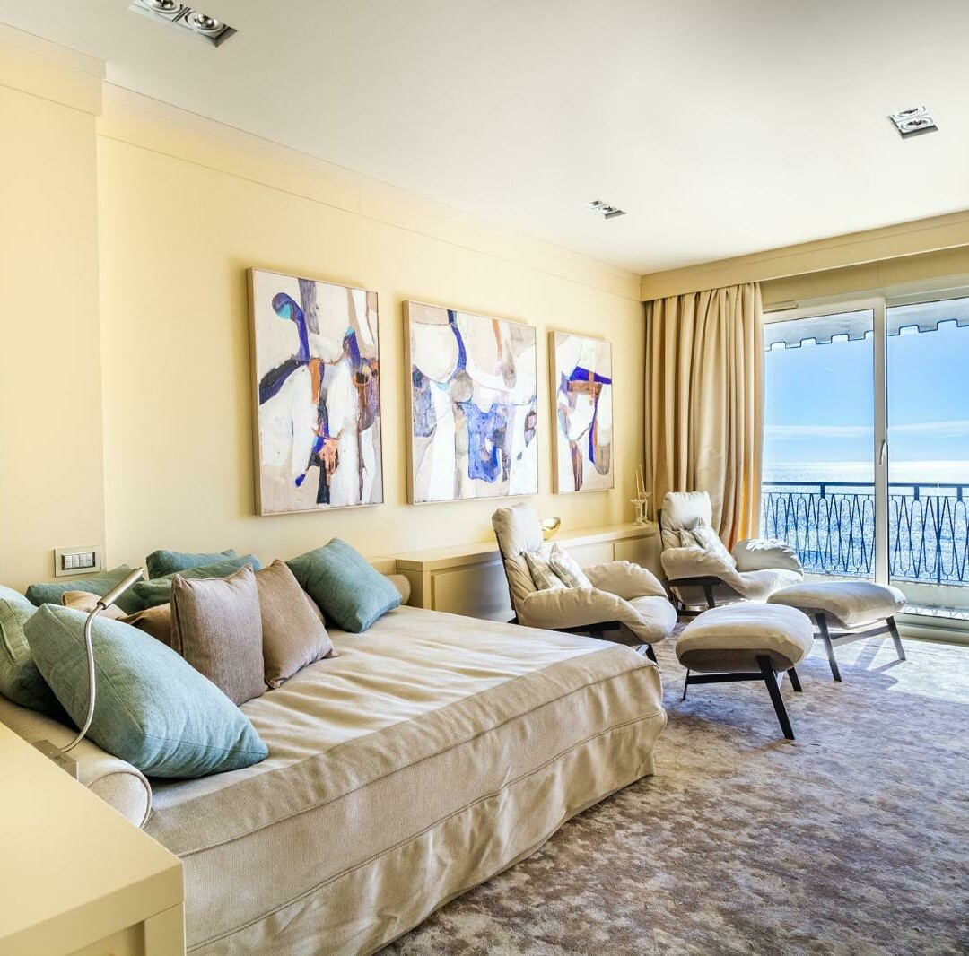 Surplombant La Place des Moulins - Appartements à vendre à Monaco