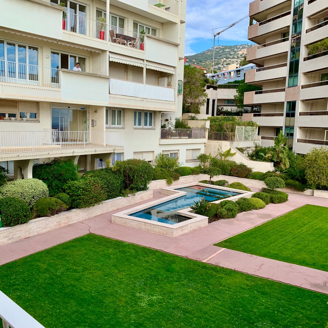 CHAMBRE DE SERVICE - JARDIN EXOTIQUE - Appartements à vendre à Monaco