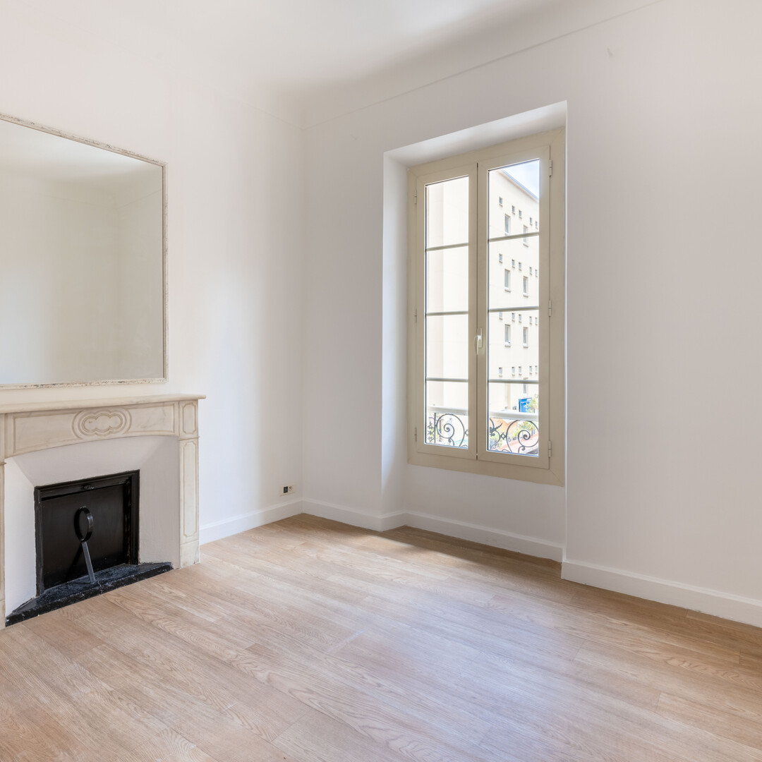 GRAND 2/3 PIECES BOURGEOIS - Appartements à vendre à Monaco