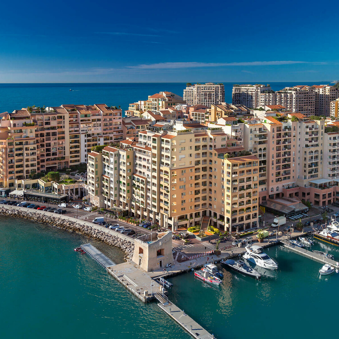 BOX PARKING FERME - Appartements à vendre à Monaco