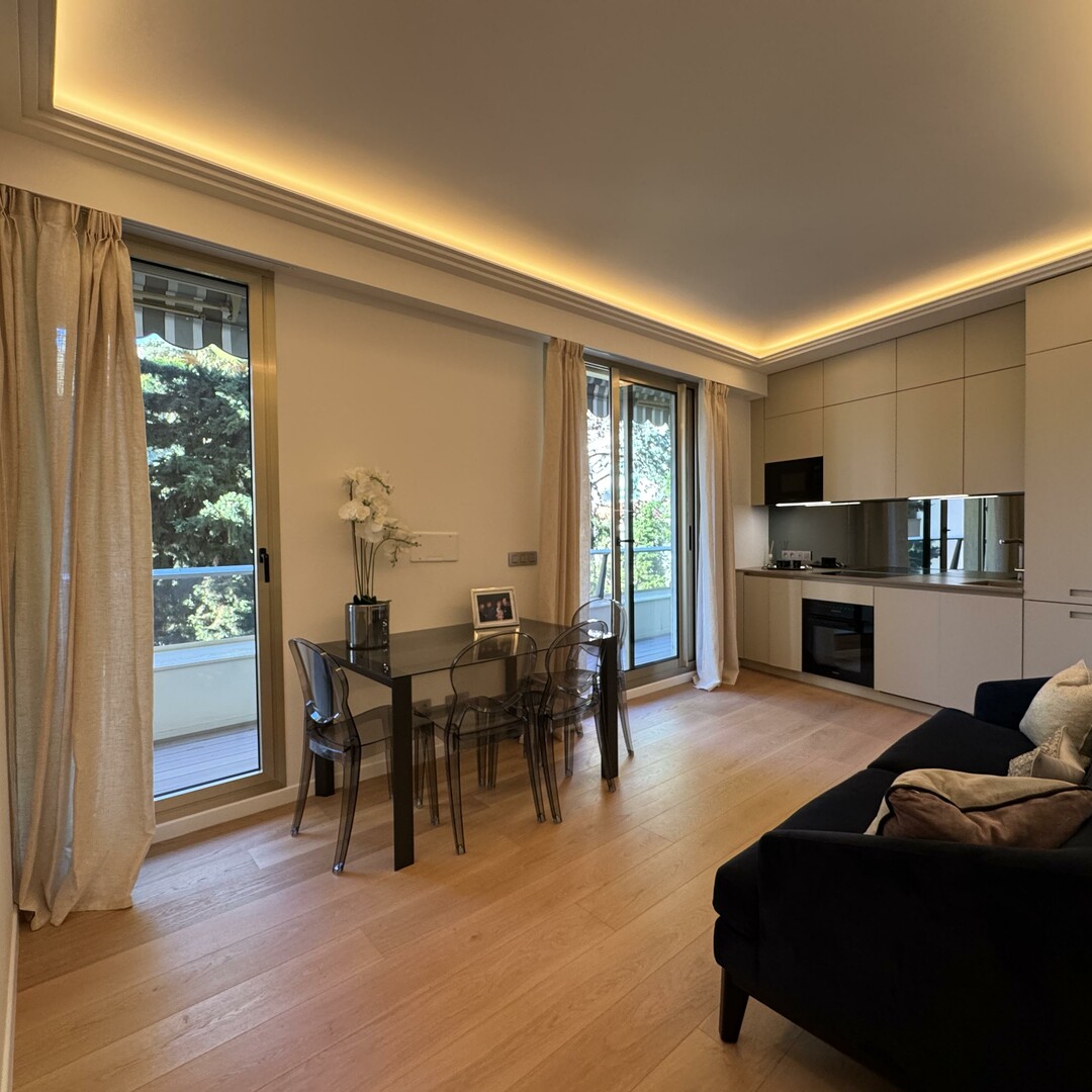 CHARMANT 3 PIÈCES RÉNOVÉ - Appartements à vendre à Monaco