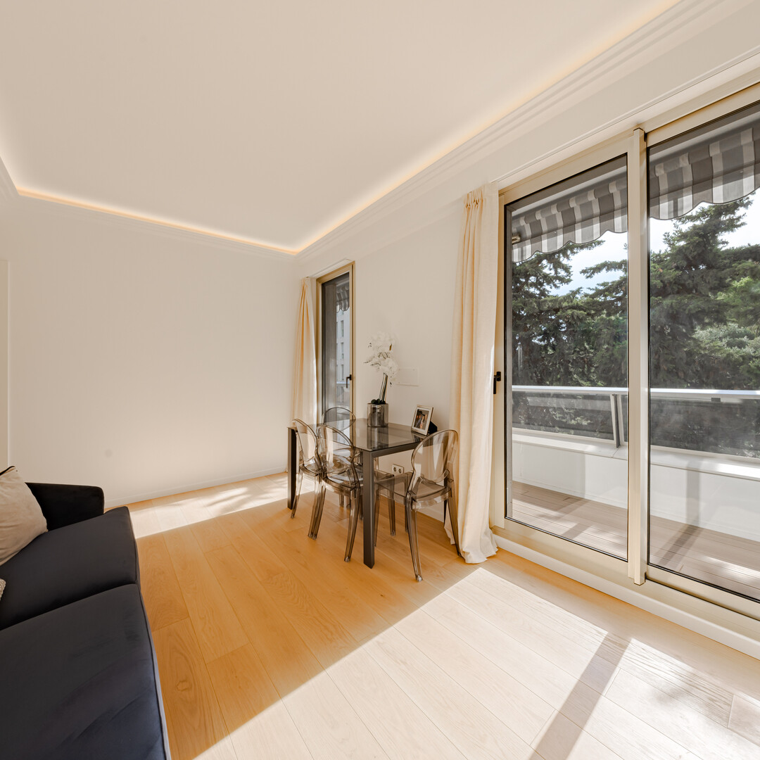 CHARMANT 3 PIÈCES RÉNOVÉ - Appartements à vendre à Monaco