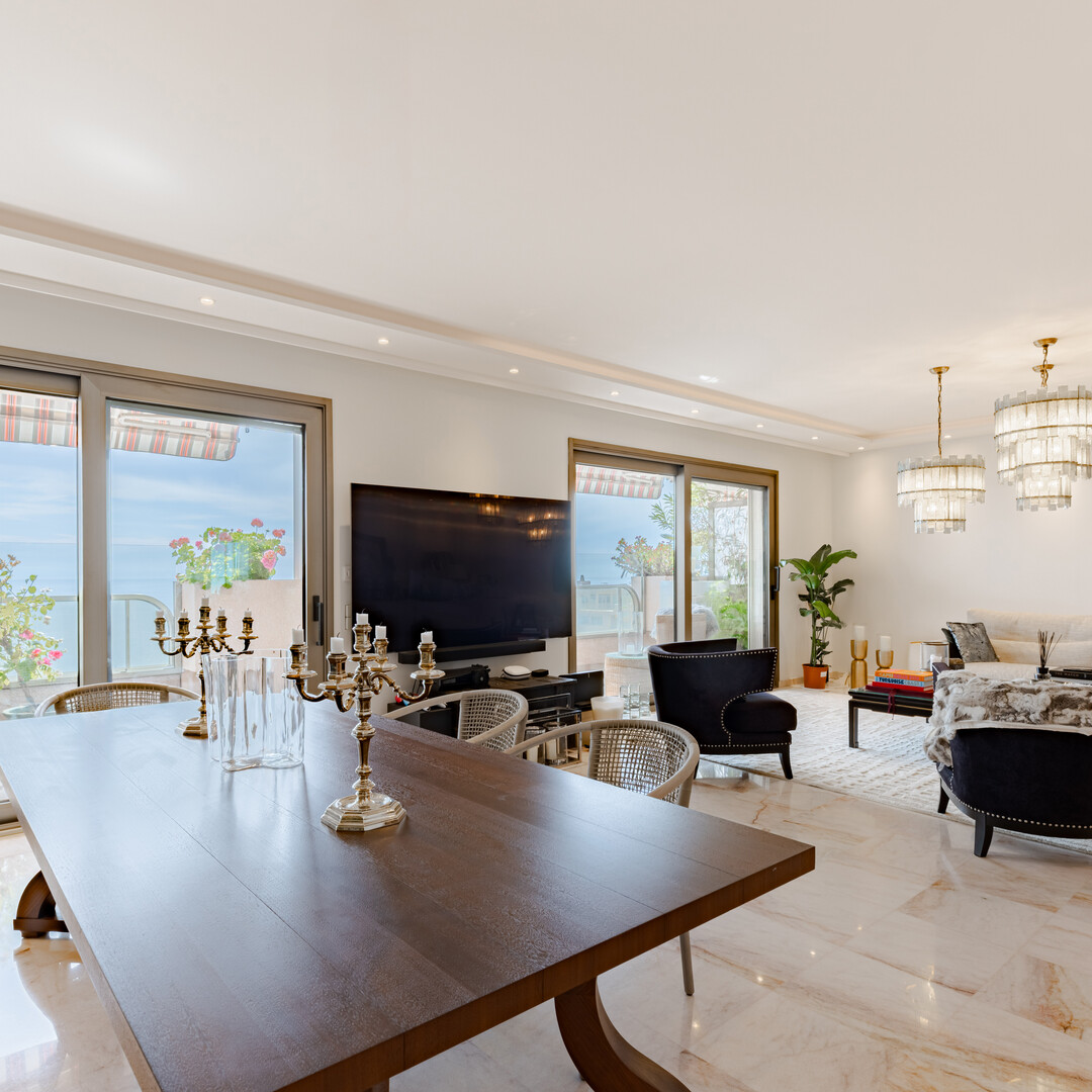 DUPLEX PENTHOUSE AVEC PISCINE - Appartements à vendre à Monaco