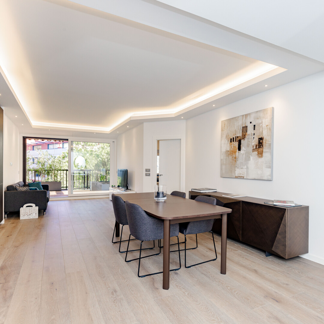 SPACIEUX 2 PIÈCES RÉNOVÉ DANS LA RÉSIDENCE DU PARC SAINT ROMAN - Appartements à vendre à Monaco