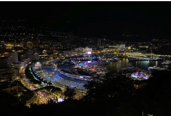 MONACO VILLE / DUPLEX / VUE PORT HERCULE