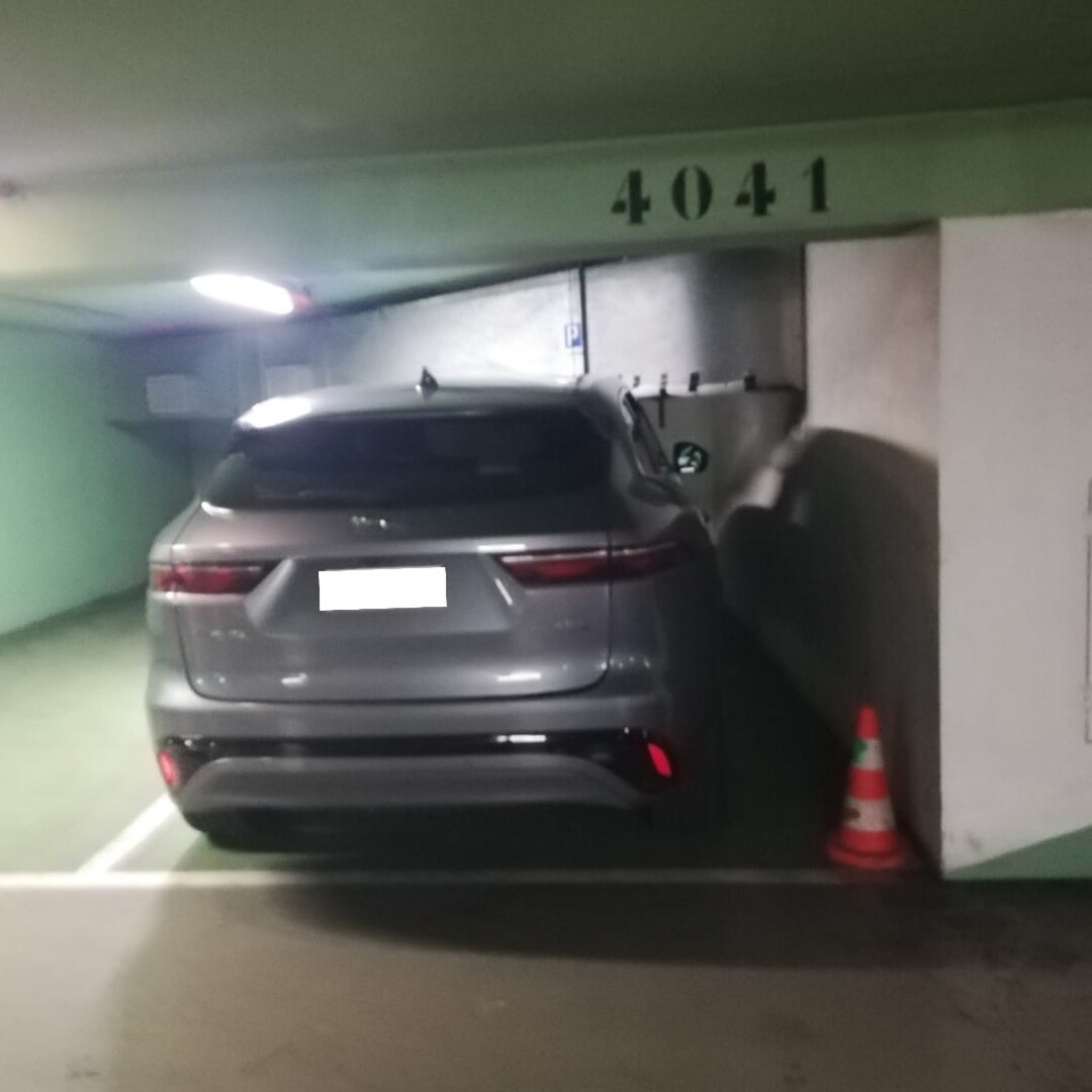 EXCLUSIVITE / PARC SAINT ROMAN / EMPLACEMENT DE PARKING