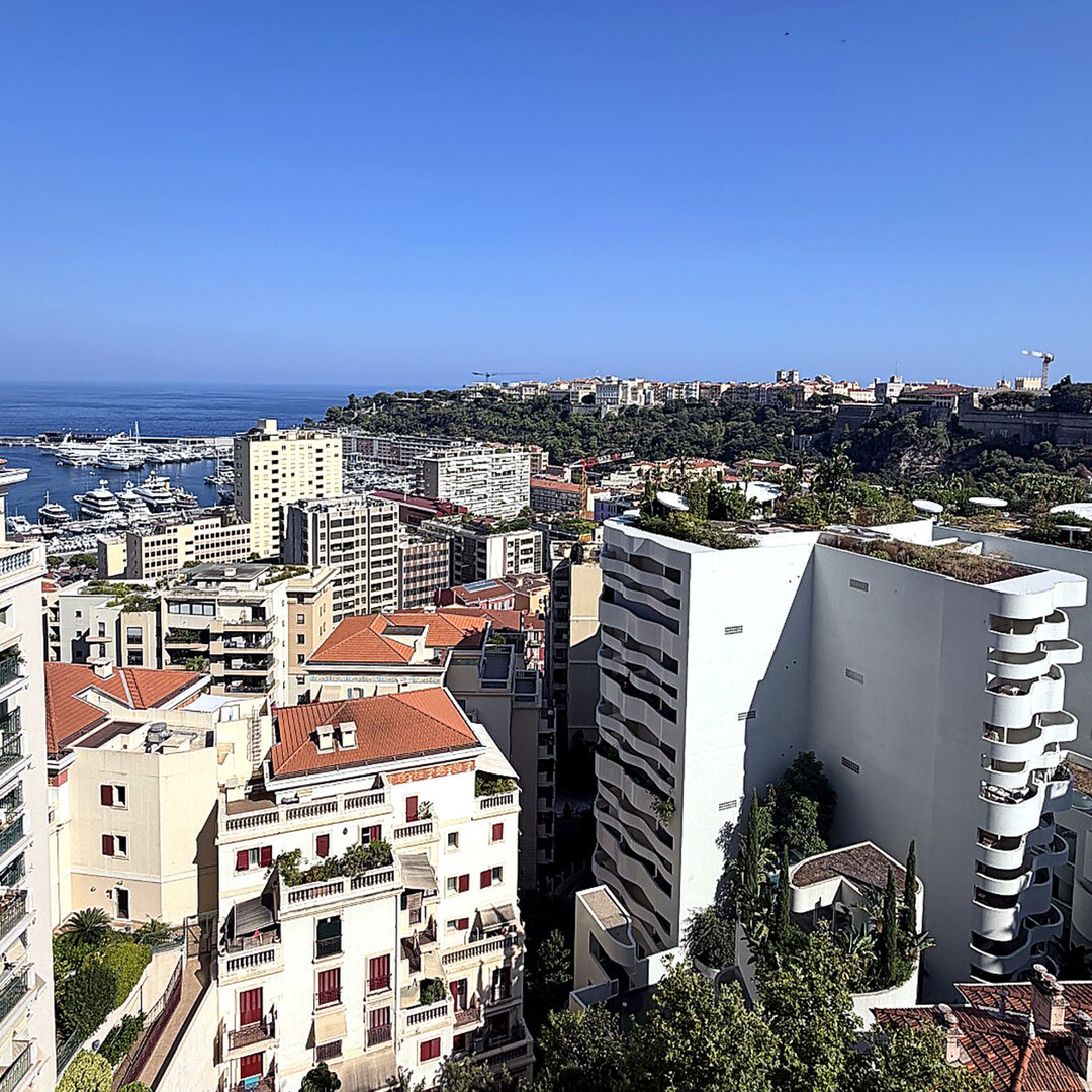 Exclusif - Beverly Palace –  Appartement familial à rénover