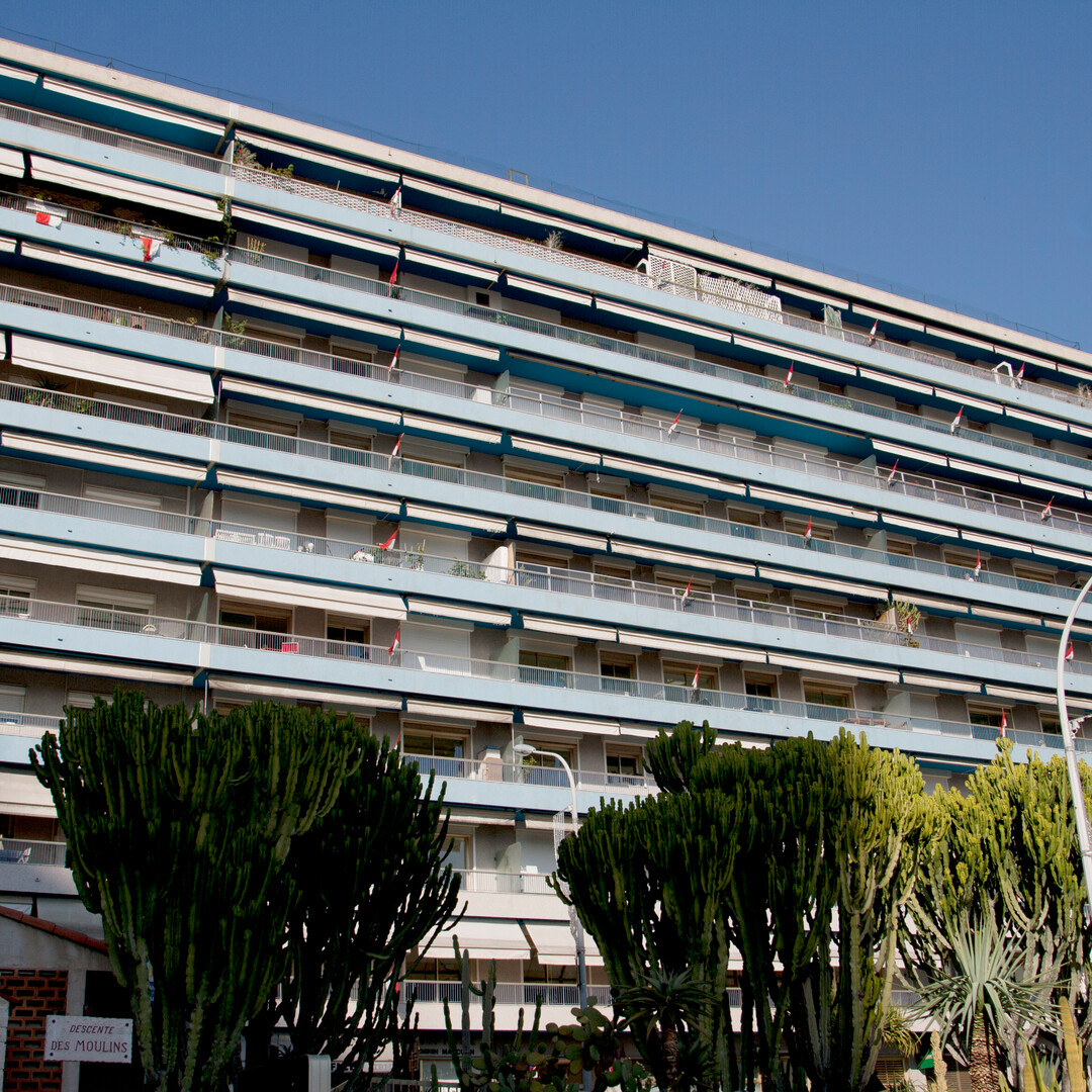 RARE ! BOX CENTRAL - LE TROCADERO