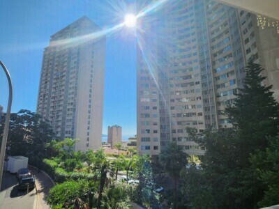 NOUVEAU SUR LE MARCHE - RÉSIDENCE AUTEUIL - 2 PIÈCES RÉNOVÉ