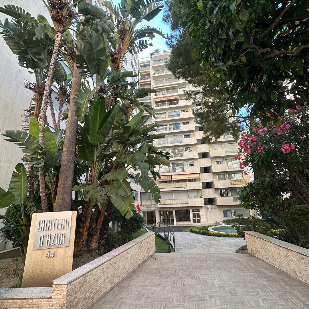 EXCLUSIVITÉ - STUDIO - CHÂTEAU D’AZUR