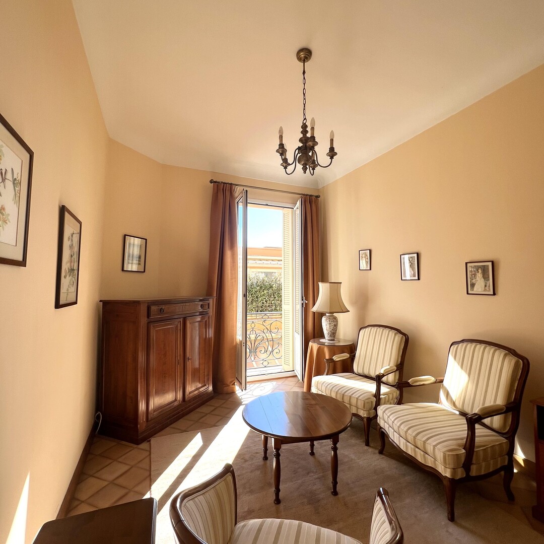 APPARTEMENT 4 PIÈCES - VILLA BONTOUX - CONDAMINE