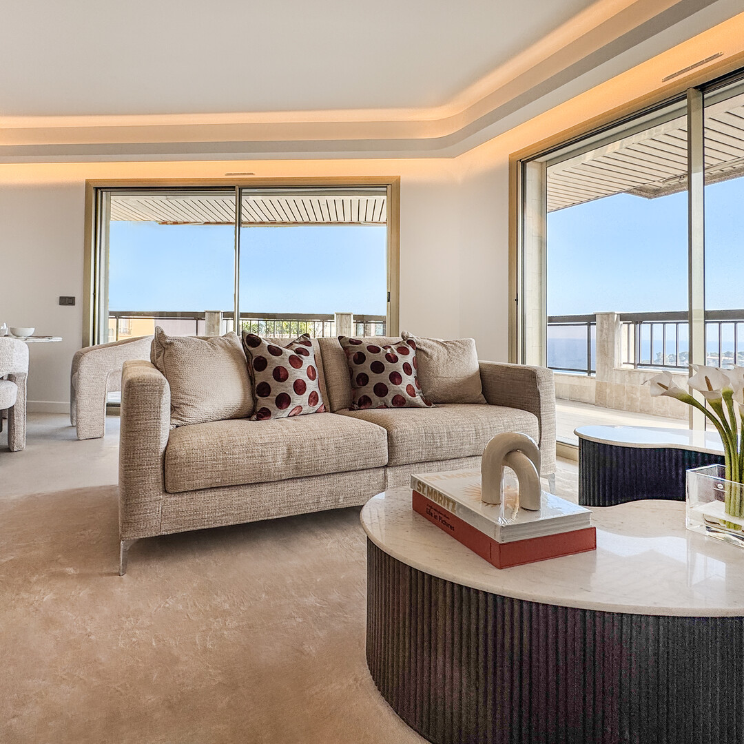 Magnifique appartement de 3 pièces, rénové et meublé, avec vue panoramique