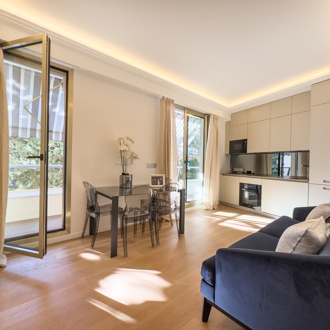 BEL HORIZON -  3 PIECES  RENOVE ET ENTIEREMENT MEUBLE