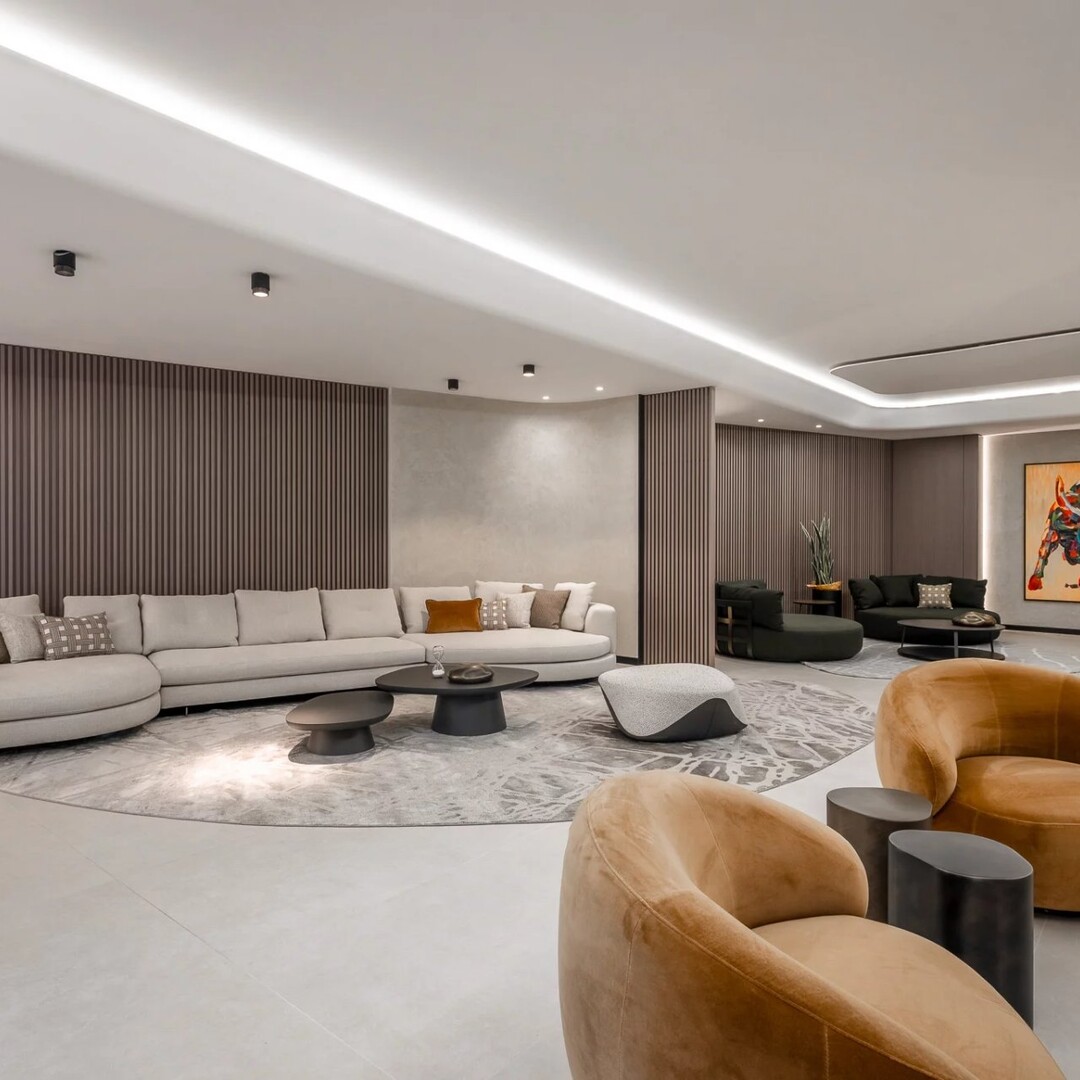 Just sold  by Lorenza von Stein- UN CHEF-D'ŒUVRE DE LUXE