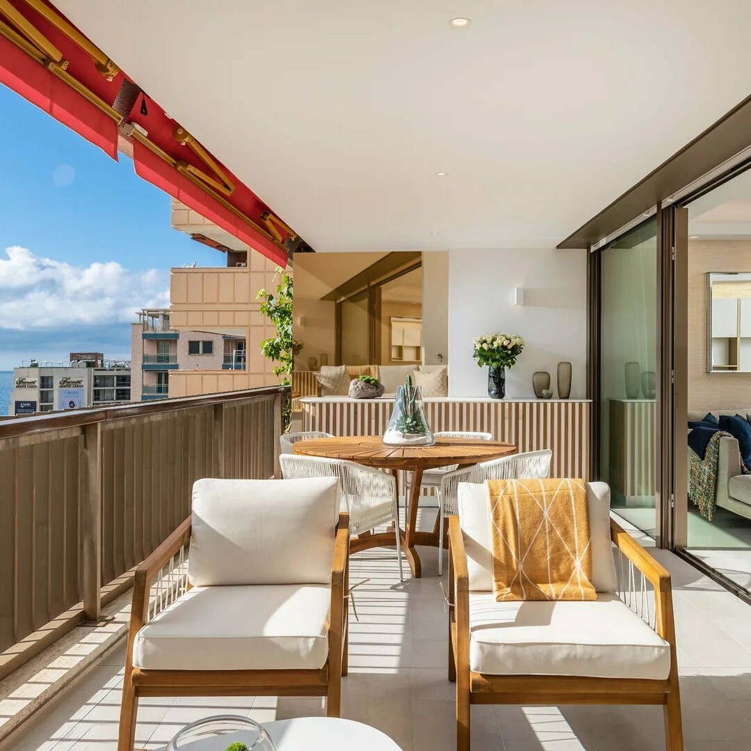 Exclusivité - MIRABEAU - LUXUEUX 2 PIECES MEUBLE - Vue panoramique sur la mer