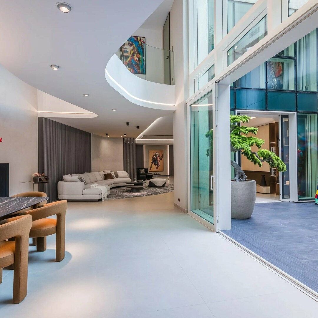 PLUS QU'UNE VILLA, UN CHEF-D'ŒUVRE DE LUXE