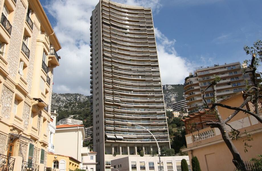 Studio rénové avec parking