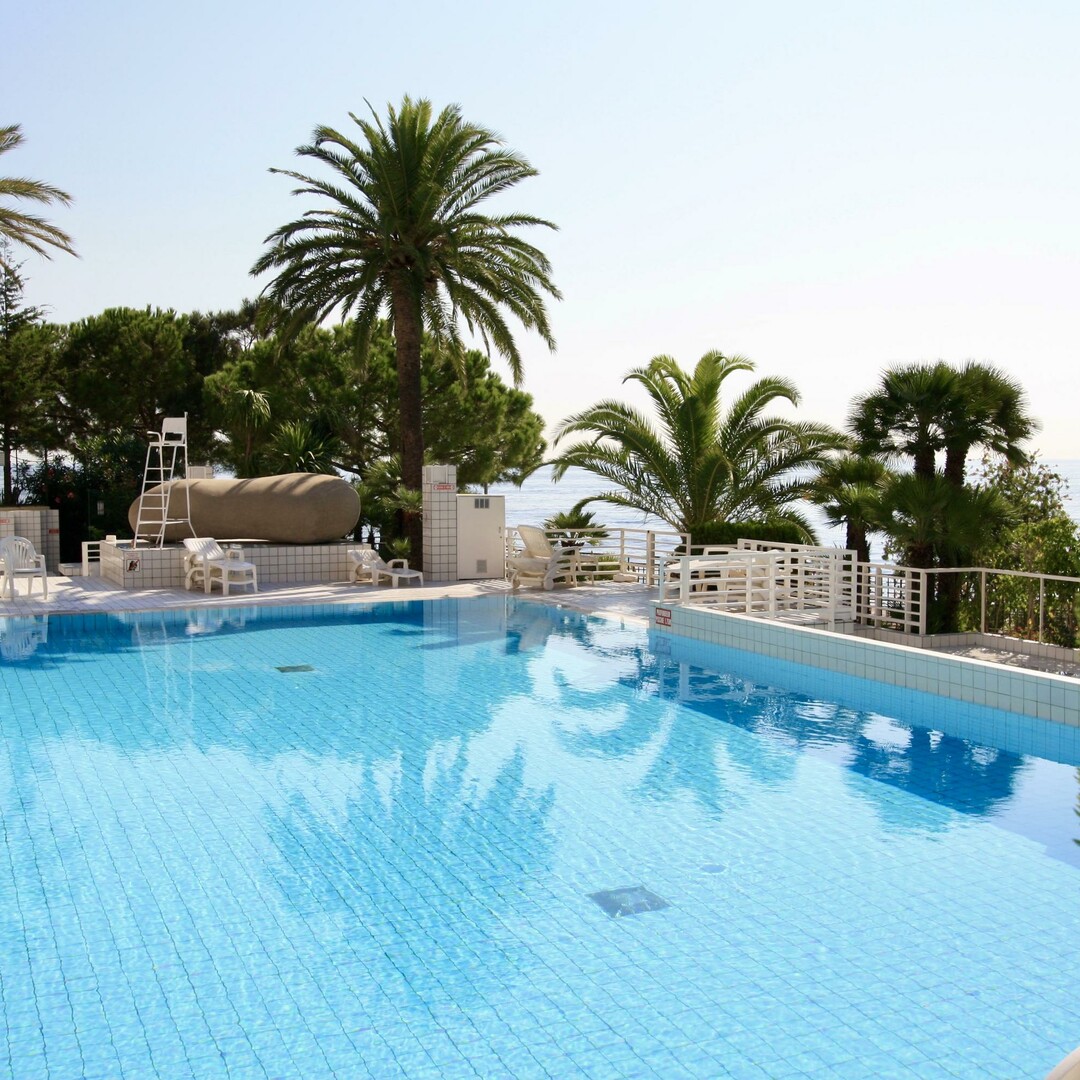 FONTVIEILLE | 2 PIECES AU CALME