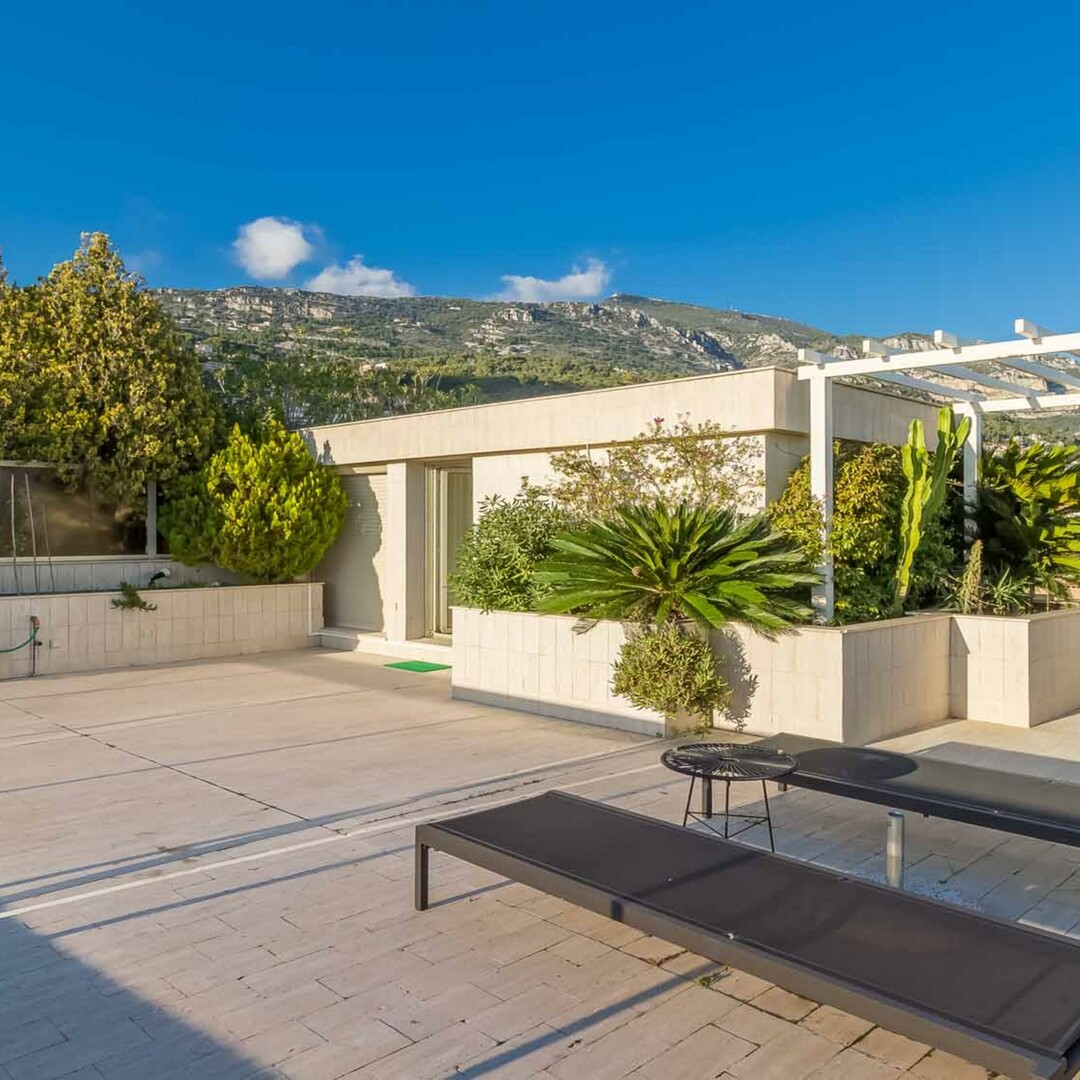 Triplex avec toit terrasse - 3 pièces au Jardin Exotique