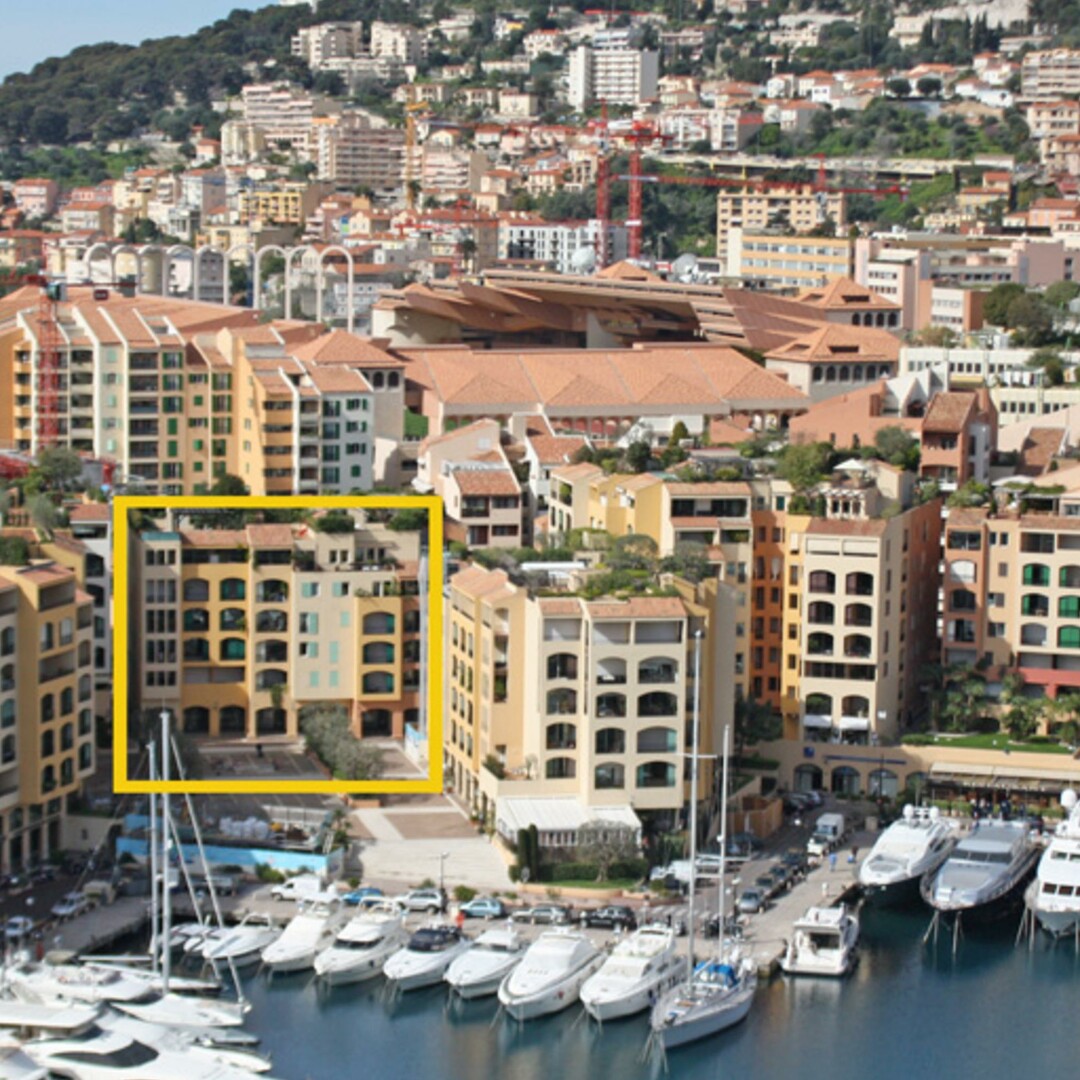Bureau proche marina (BOT 007-0070)