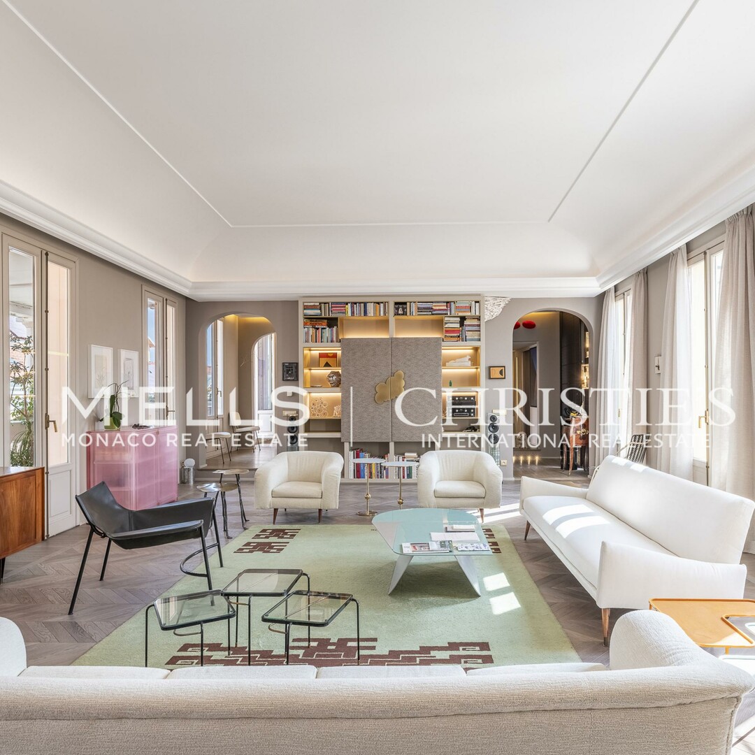 RARE - GRAND APPARTEMENT DE CHARME AU COEUR DU ROCHER