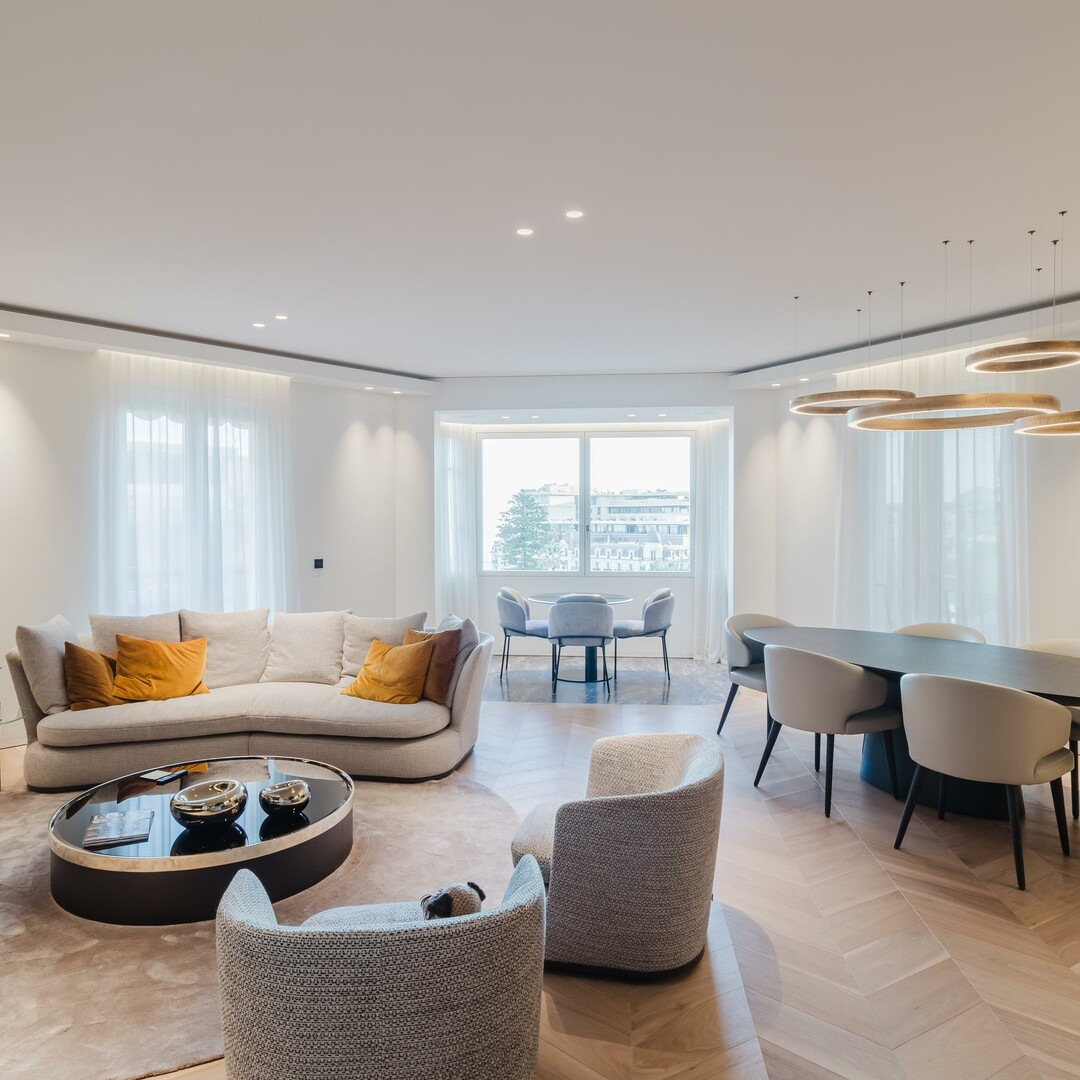 Luxueux 4 pièces rénové | Carré d'or