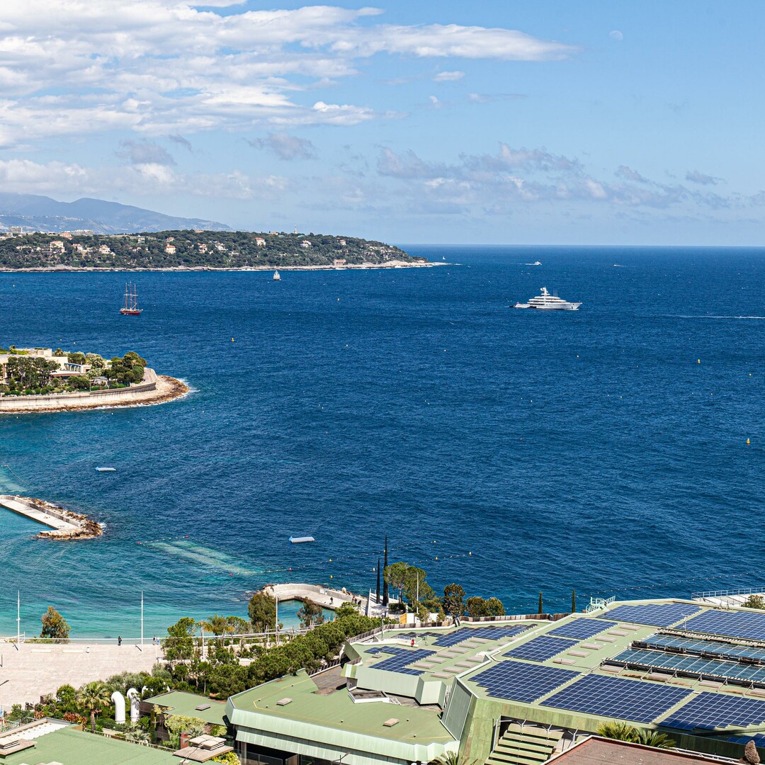 MAGNIFIQUE PENTHOUSE AU COEUR DE MONACO