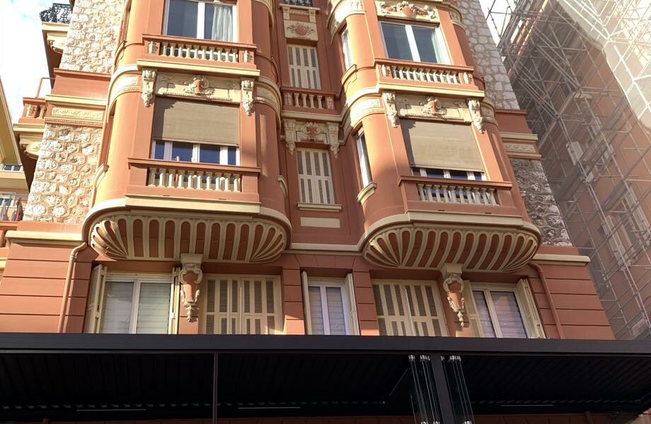 Exclusivité - Appartement  atypique entièrement refait