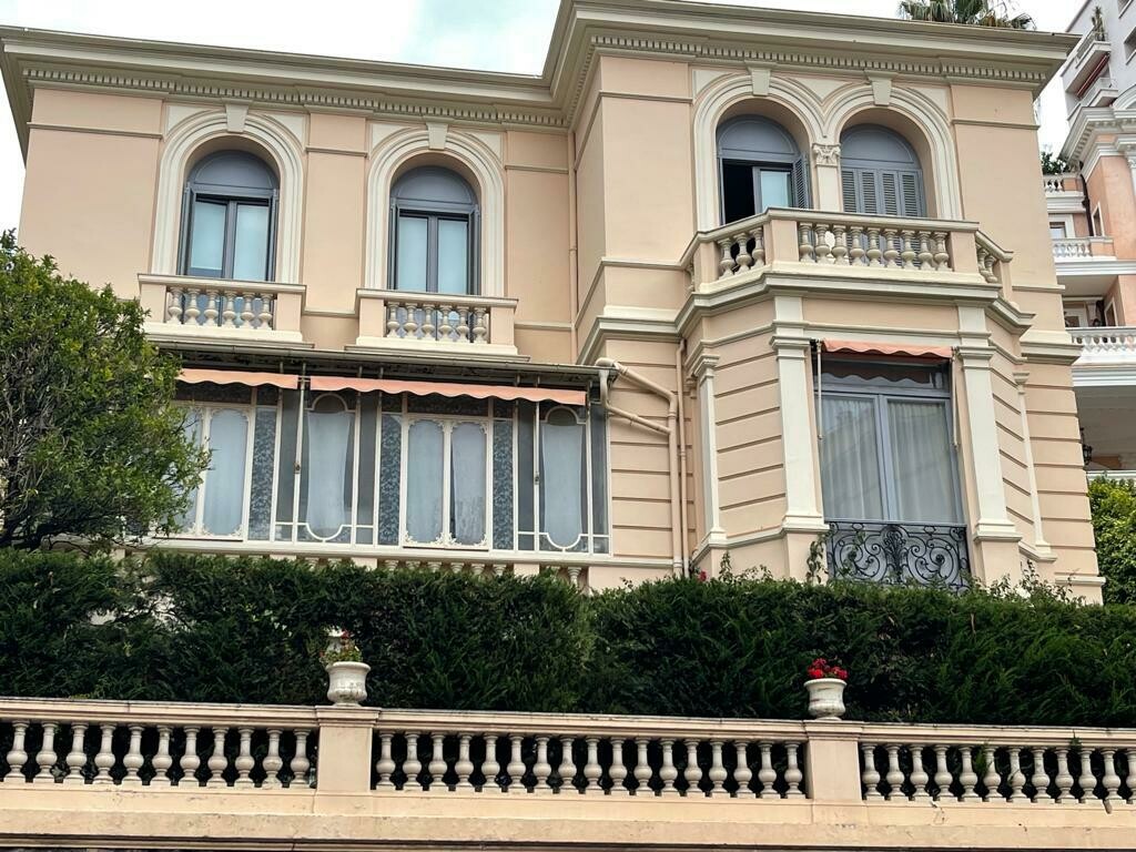 VILLA D'EXCEPTION  CLASSEE  ‟BELLE-EPOQUE‟