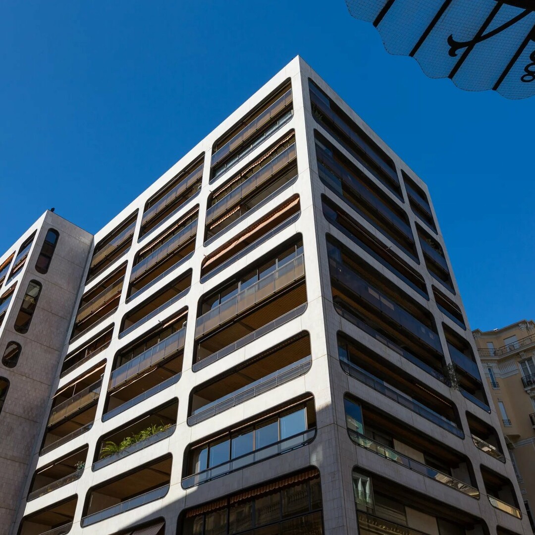 MONTAIGNE B/C - Carré d'Or  - Studio rénové à usage mixte