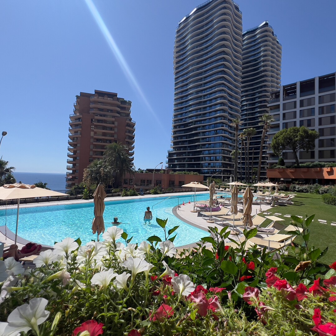 Loft de 2 pièces- Parc Saint Roman vue mer et piscine