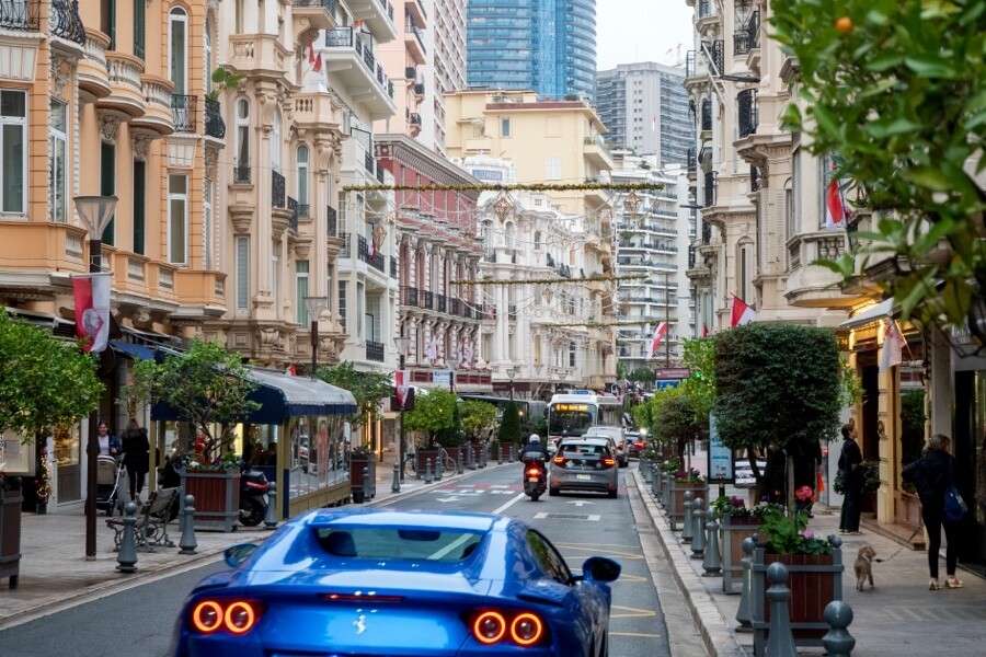 Magnifique boutique proche Casino