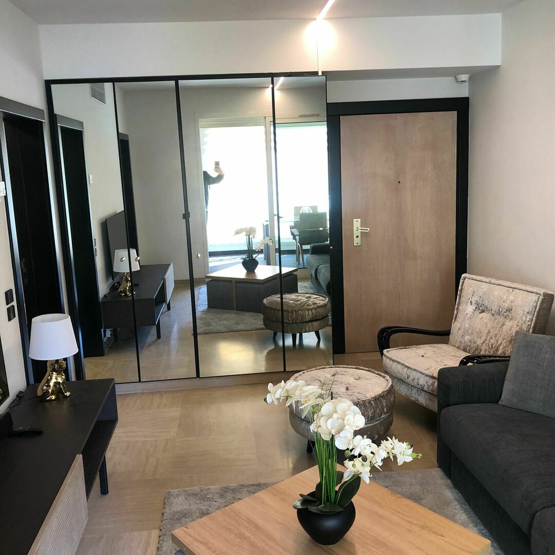 Studio meublé avec vue jardin
