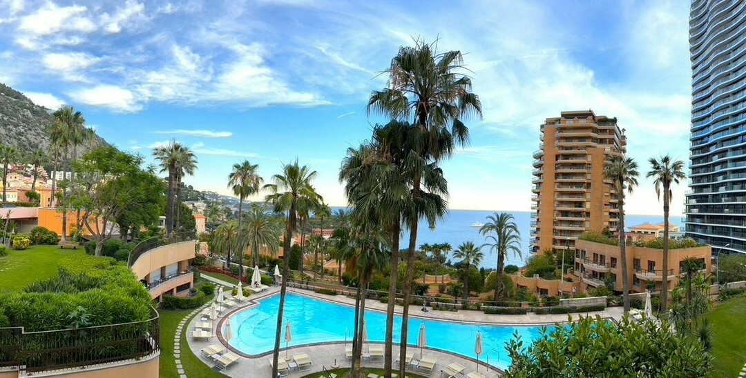 Grand appartement au Parc St Roman vue mer panoramique
