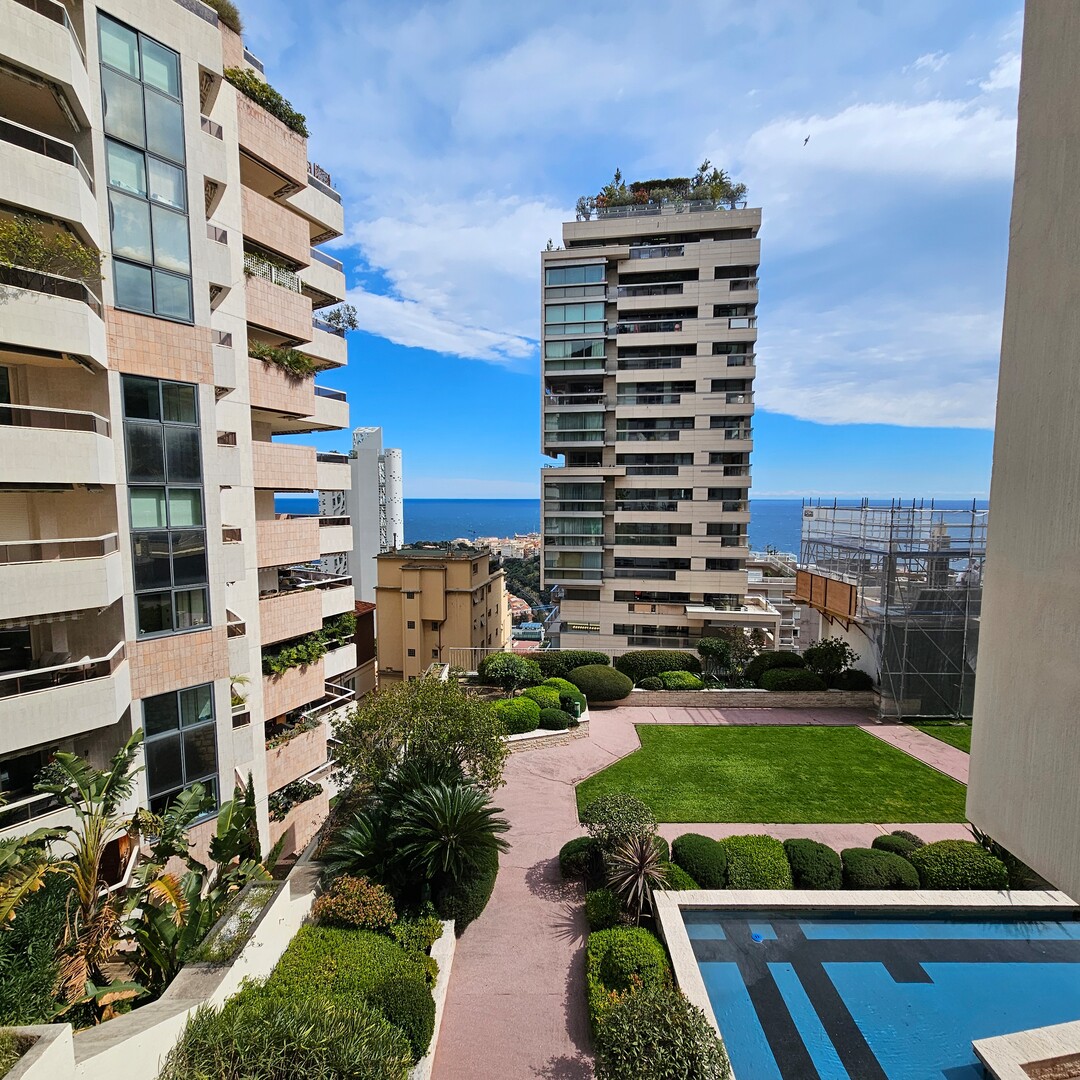 BEL APPARTEMENT JARDIN EXOTIQUE