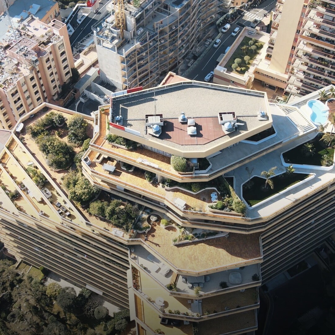 EMPLACEMENT DE PARKING