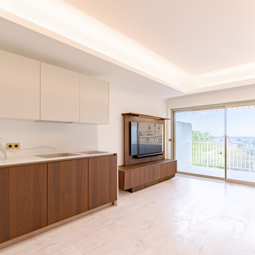 BEAU TROIS PIECES RENOVE