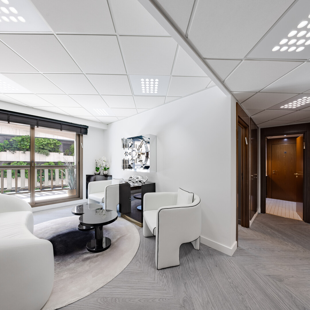 SPACIEUX BUREAUX - CARRE D'OR