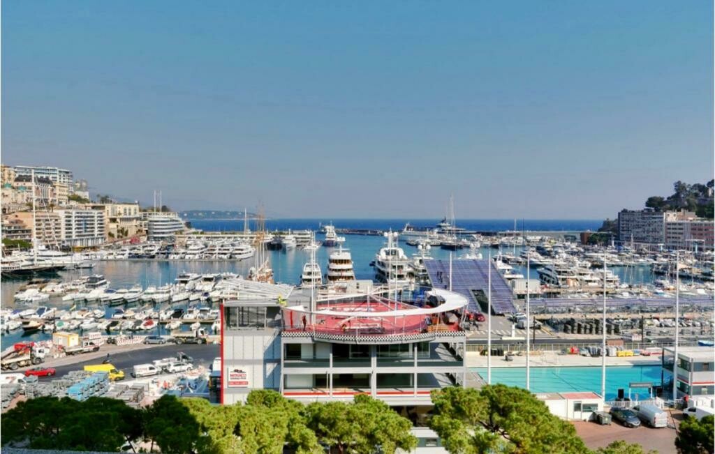 MAGNIFIQUE STUDIO PORT